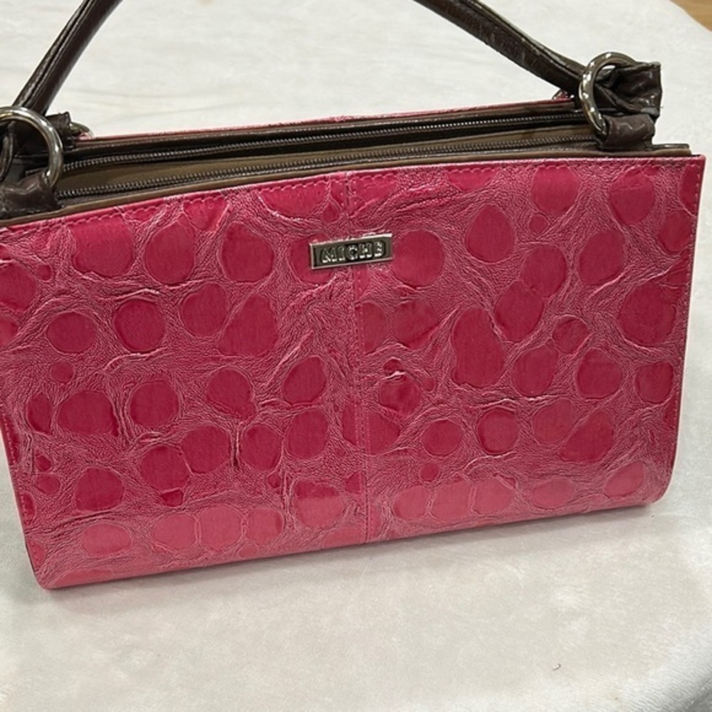 Miche Pink Croc-Embossed Shoulder Bag/Additional Red Sleeve and Sleeve Storage